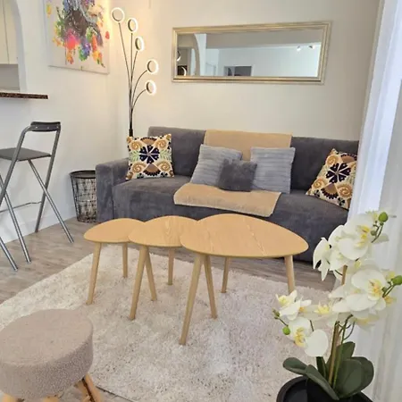 T2 Du Sanctuaire 400 M De La Grotte Wifi Tv شقة