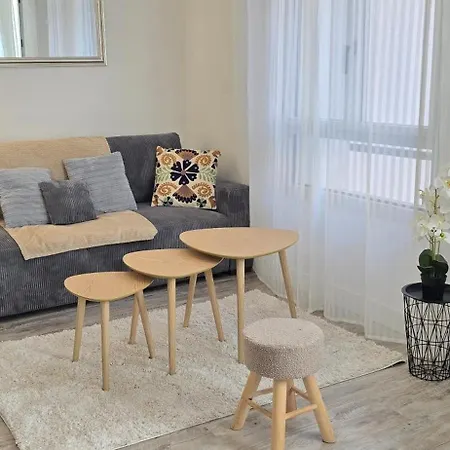 T2 Du Sanctuaire 400 M De La Grotte Wifi Tv Апартаменты *