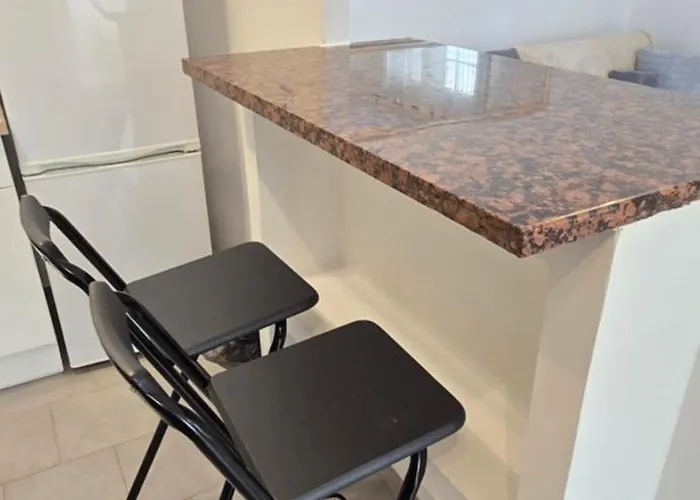 T2 Du Sanctuaire 400 M De La Grotte Wifi Tv شقة *