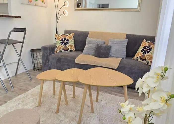 T2 Du Sanctuaire 400 M De La Grotte Wifi Tv شقة