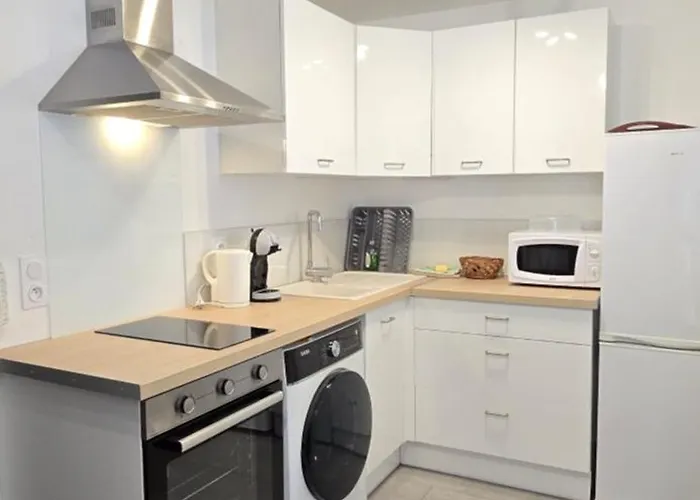 T2 Du Sanctuaire 400 M De La Grotte Wifi Tv Лурд